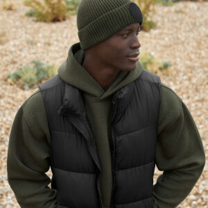 Circular fashion patch beanie