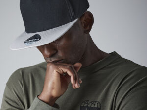 5-panel contrast snapback