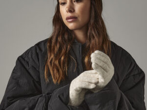 Cosy ribbed-cuff gloves