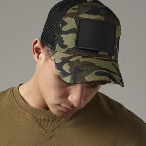 Patch snapback trucker