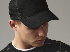 Suede snapback trucker