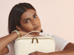 Boutique open flat accessory case