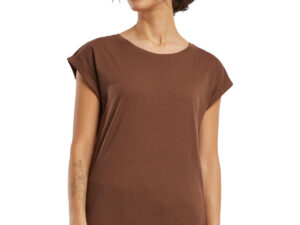 Women's extended shoulder tee