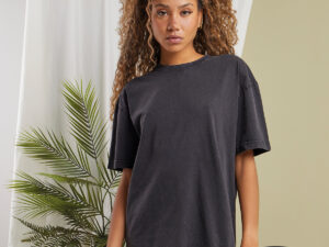 Women’s oversized acid wash tee