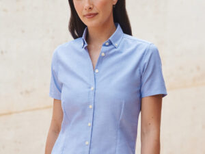 Women's modern short sleeve Oxford shirt