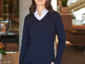 Women's 12 gauge v-neck jumper