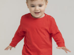 Long-sleeved t-shirt