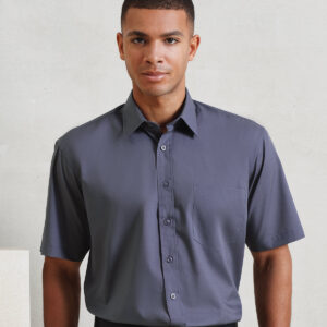 Short sleeve poplin shirt