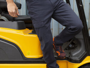 Super-stretch slim chino