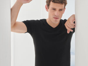 Men's feel good stretch v-neck t-shirt