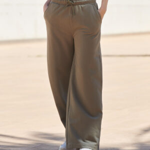 Women's sustainable fashion wide leg joggers