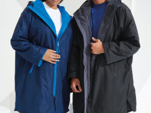 TriDri® All-seasons waterproof changing robe