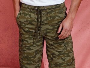 Men’s camo cargo utility shorts
